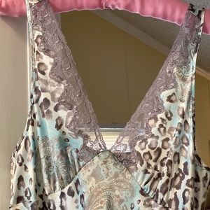 Jones New York satin & lace nightgown - elegant!